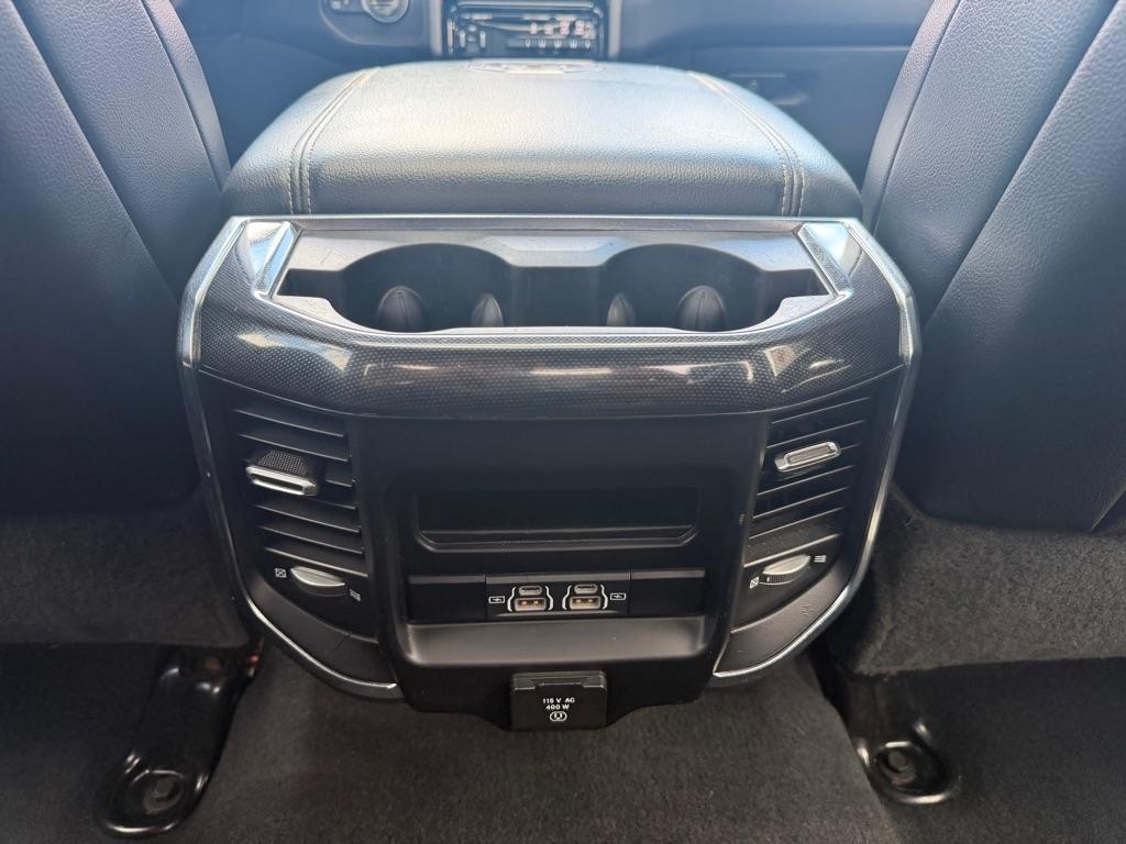 RAM 2500 Laramie 4x4 Crew Cab 6'4" Box 2022