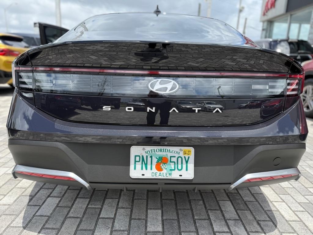 Hyundai Sonata SE FWD 2026