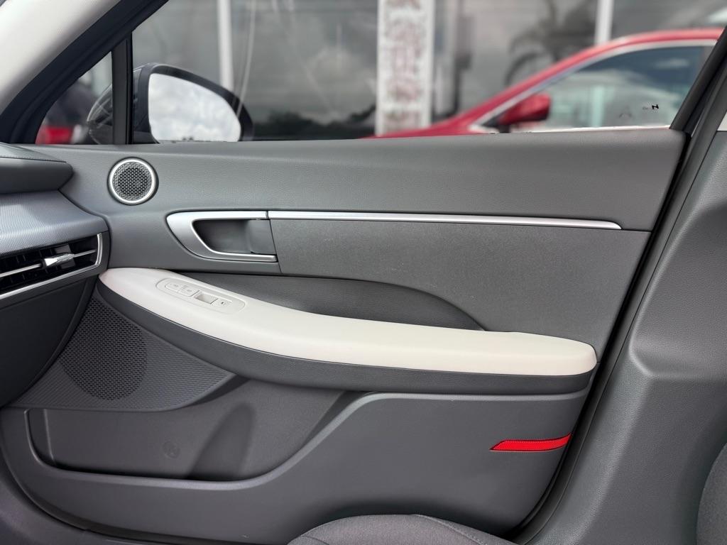 Hyundai Sonata SE FWD 2026