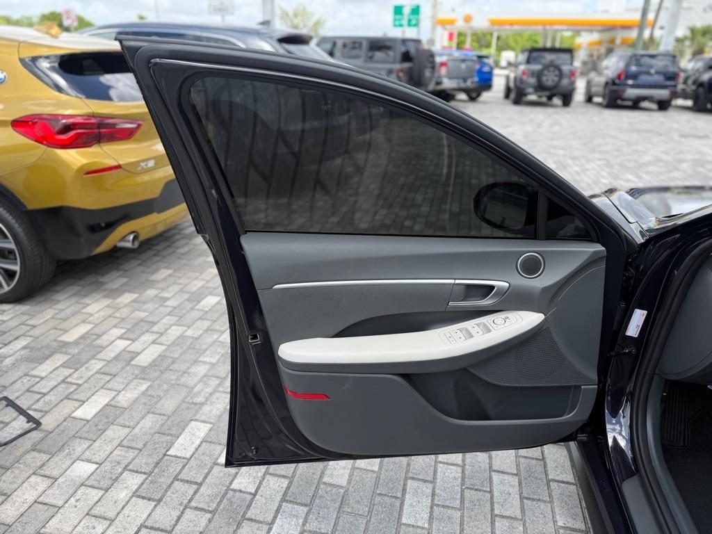 Hyundai Sonata SE FWD 2026