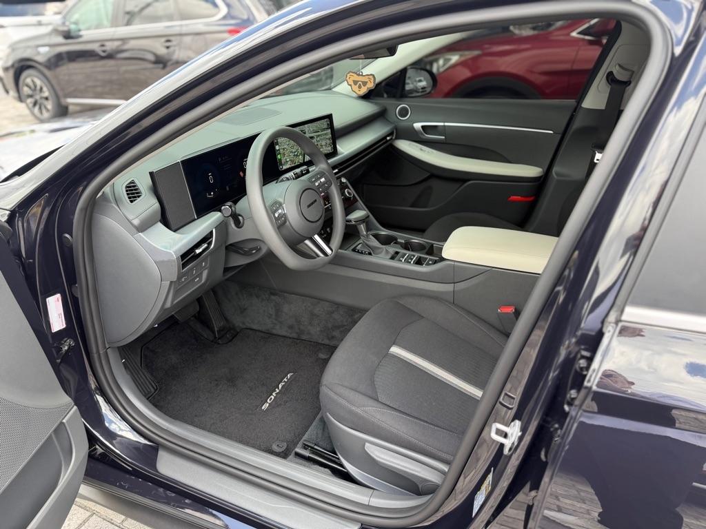 Hyundai Sonata SE FWD 2026