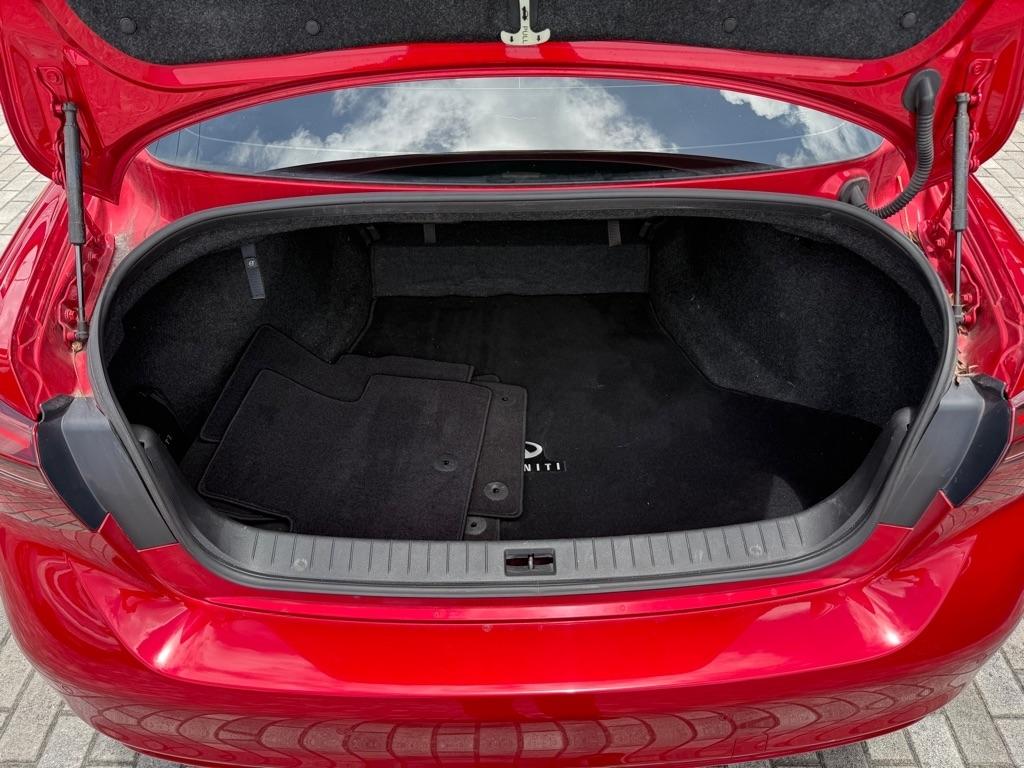 Infiniti Q50 LUXE AWD 2024
