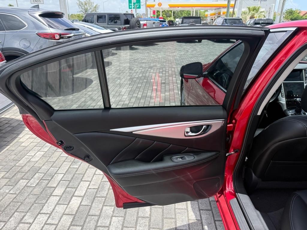 Infiniti Q50 LUXE AWD 2024
