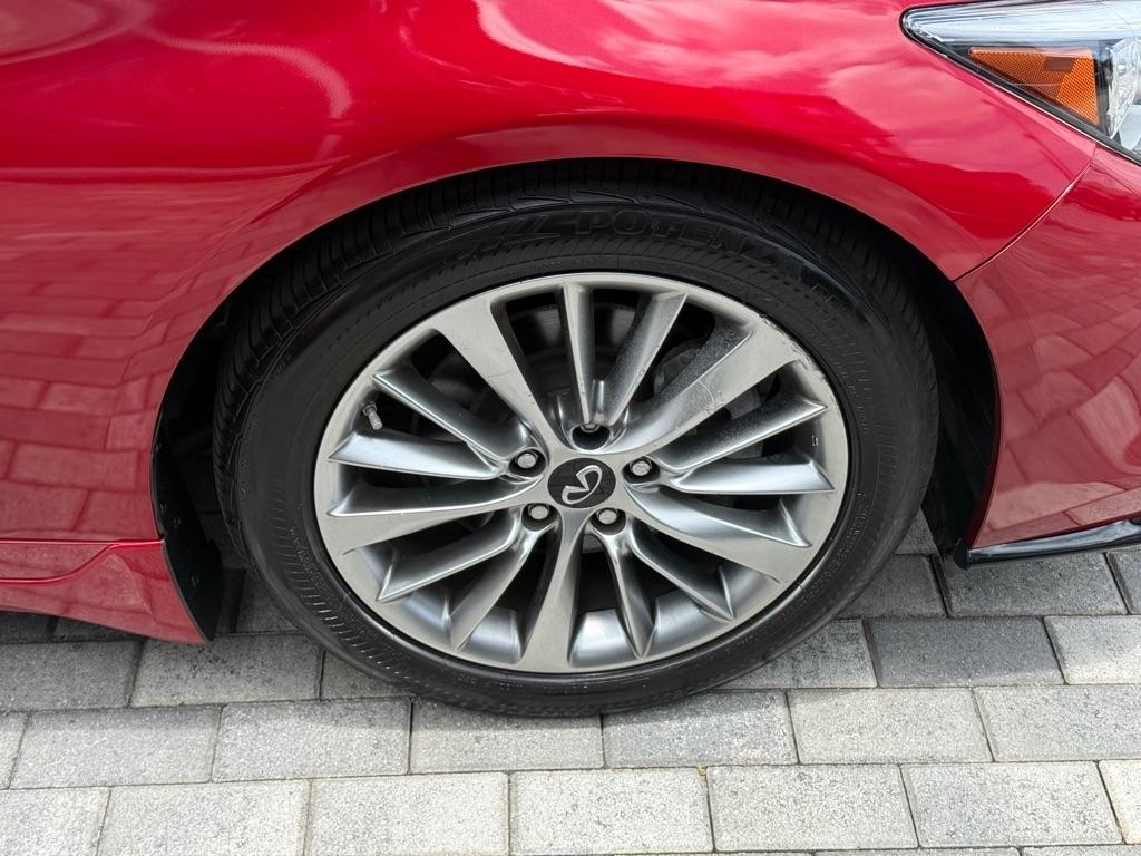 Infiniti Q50 LUXE AWD 2024
