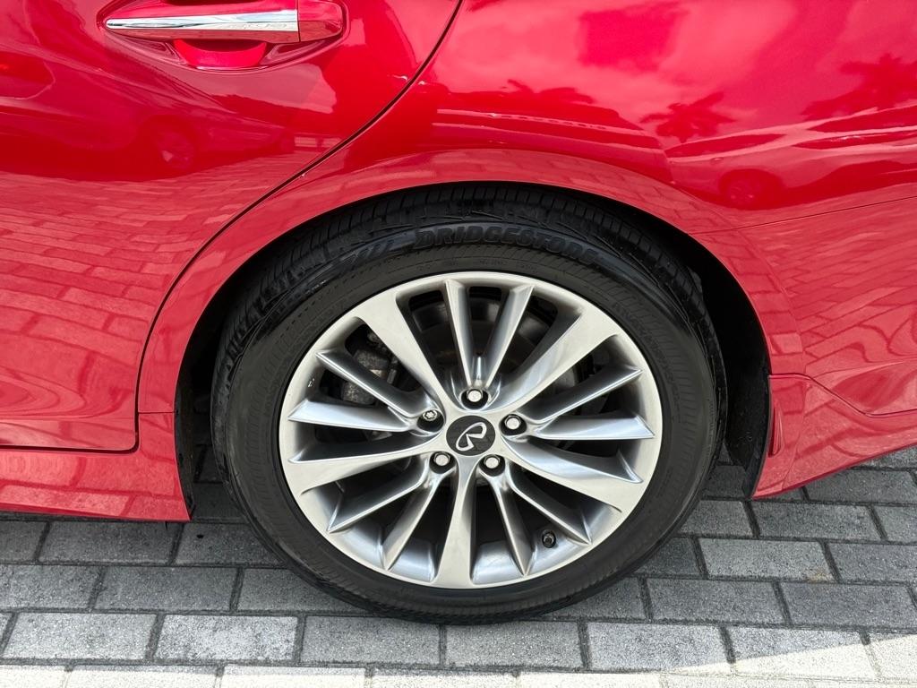 Infiniti Q50 LUXE AWD 2024