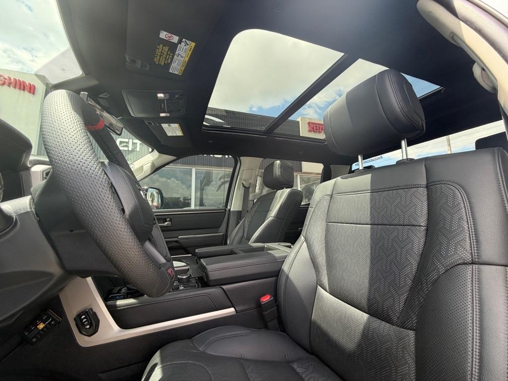 Toyota Tundra 4WD Limited CrewMax 5.5' Bed (Natl) 2024