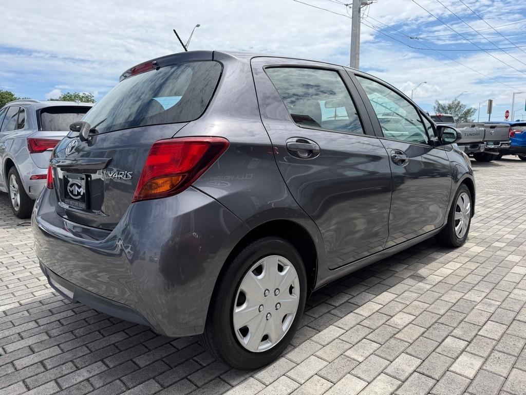 Toyota Yaris 5dr Liftback Auto L (Natl) 2015