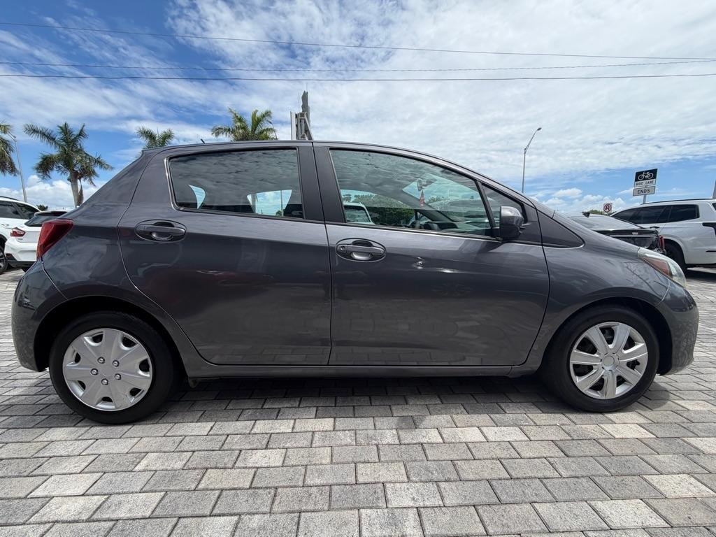 Toyota Yaris 5dr Liftback Auto L (Natl) 2015