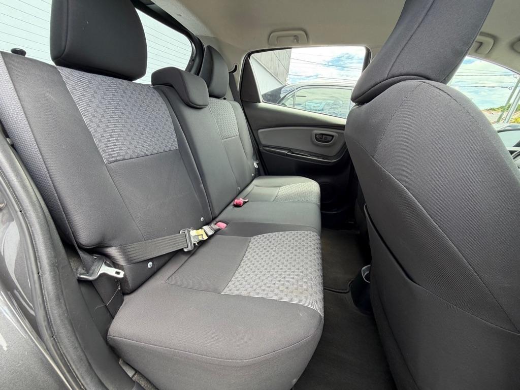 Toyota Yaris 5dr Liftback Auto L (Natl) 2015