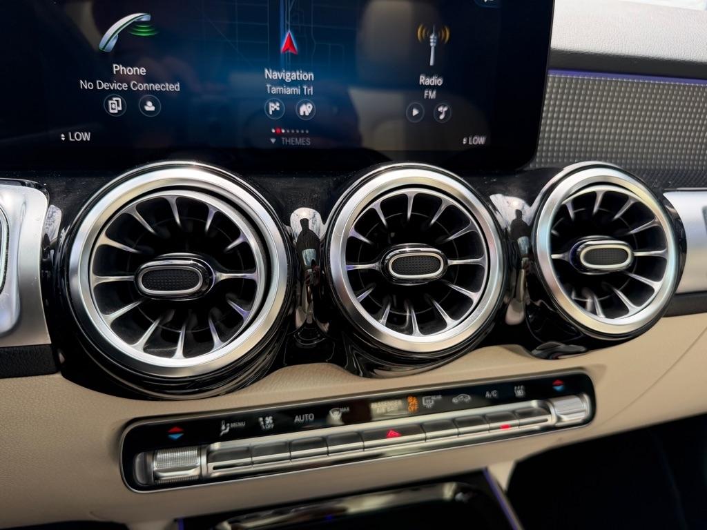 Mercedes-Benz EQB EQB 350 4MATIC SUV 2022