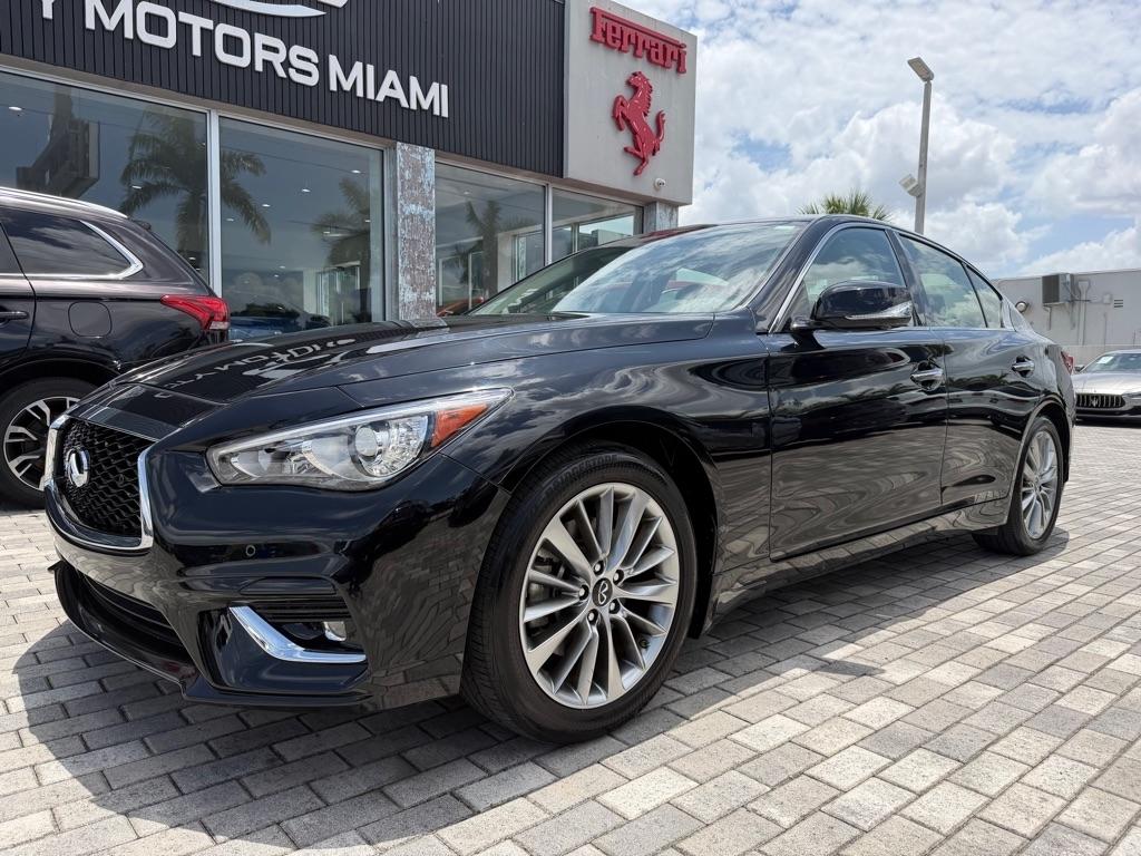 Infiniti Q50 LUXE AWD 2023