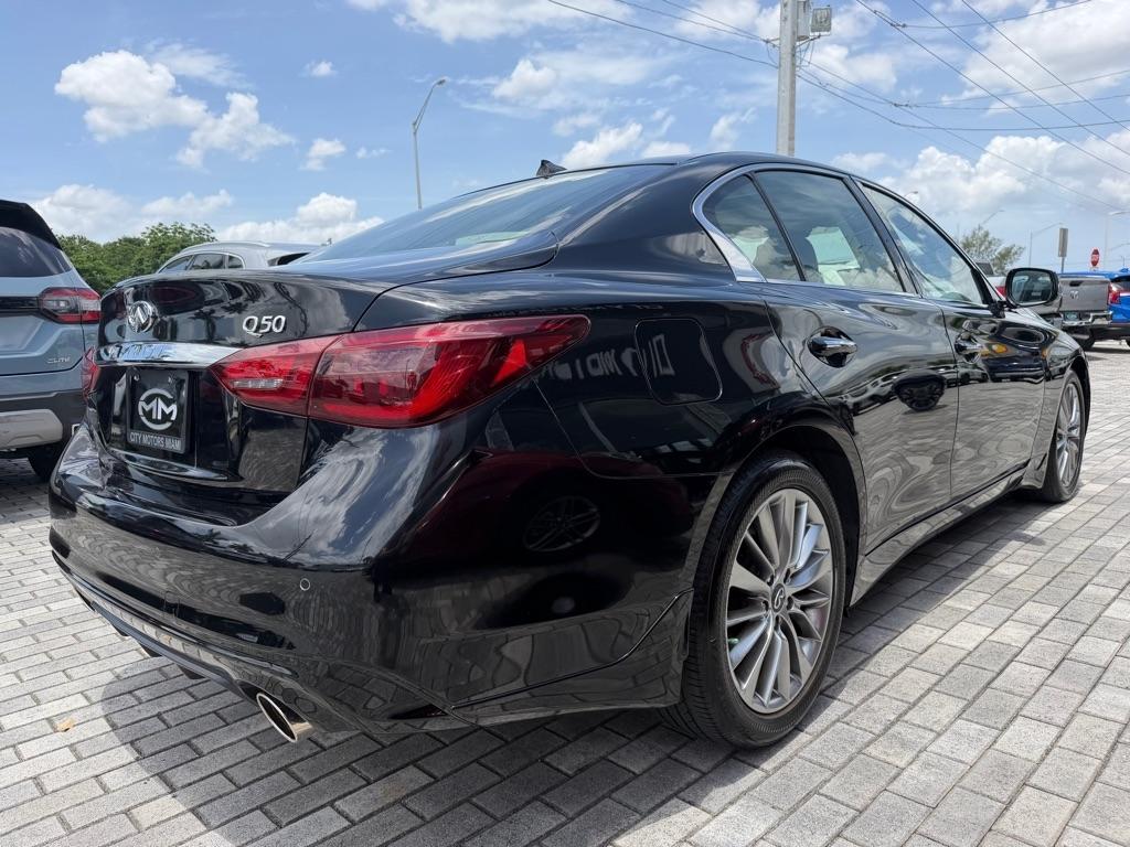 Infiniti Q50 LUXE AWD 2023