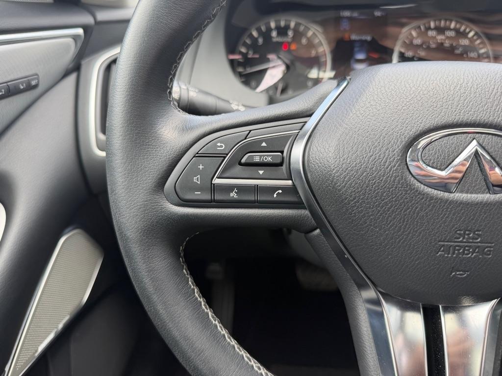 Infiniti Q50 LUXE AWD 2023