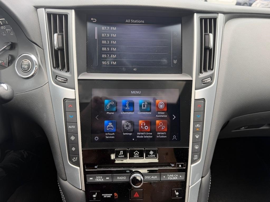 Infiniti Q50 LUXE AWD 2023