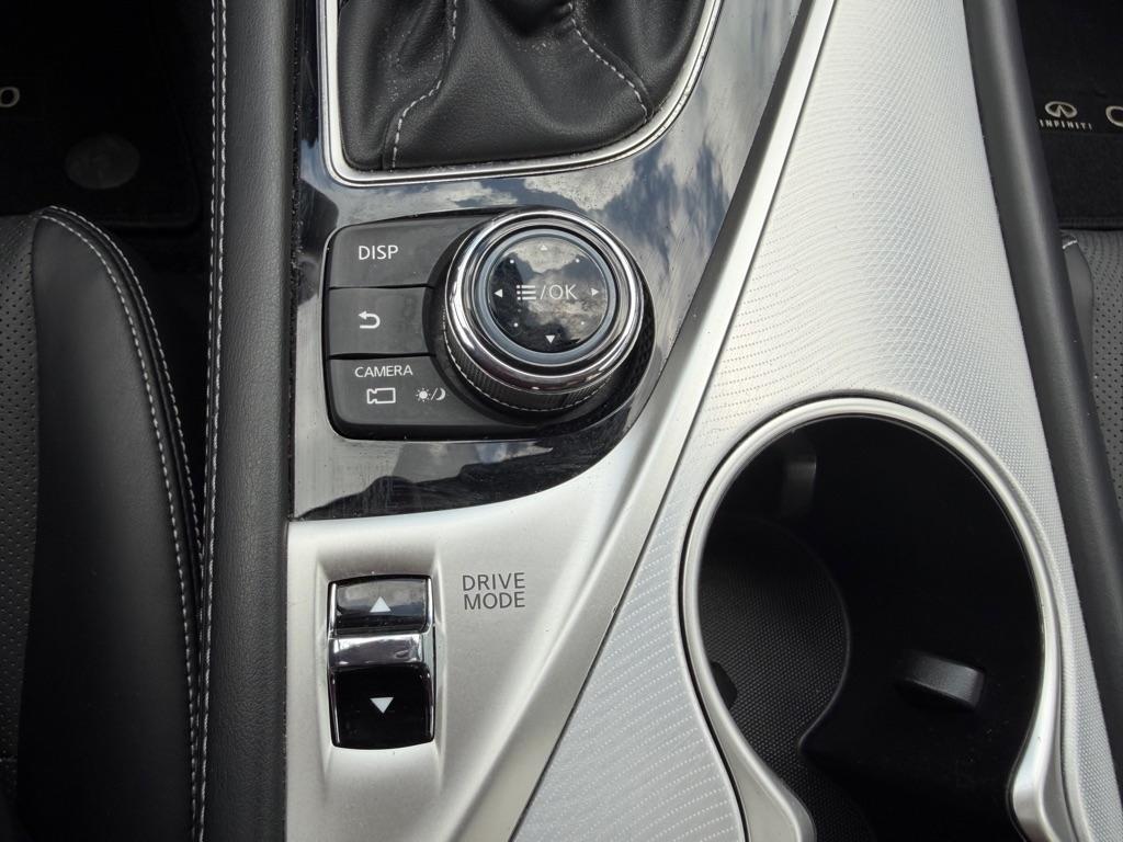 Infiniti Q50 LUXE AWD 2023