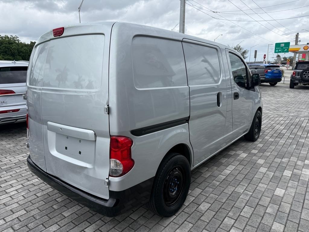 Nissan NV200 I4 SV 2015