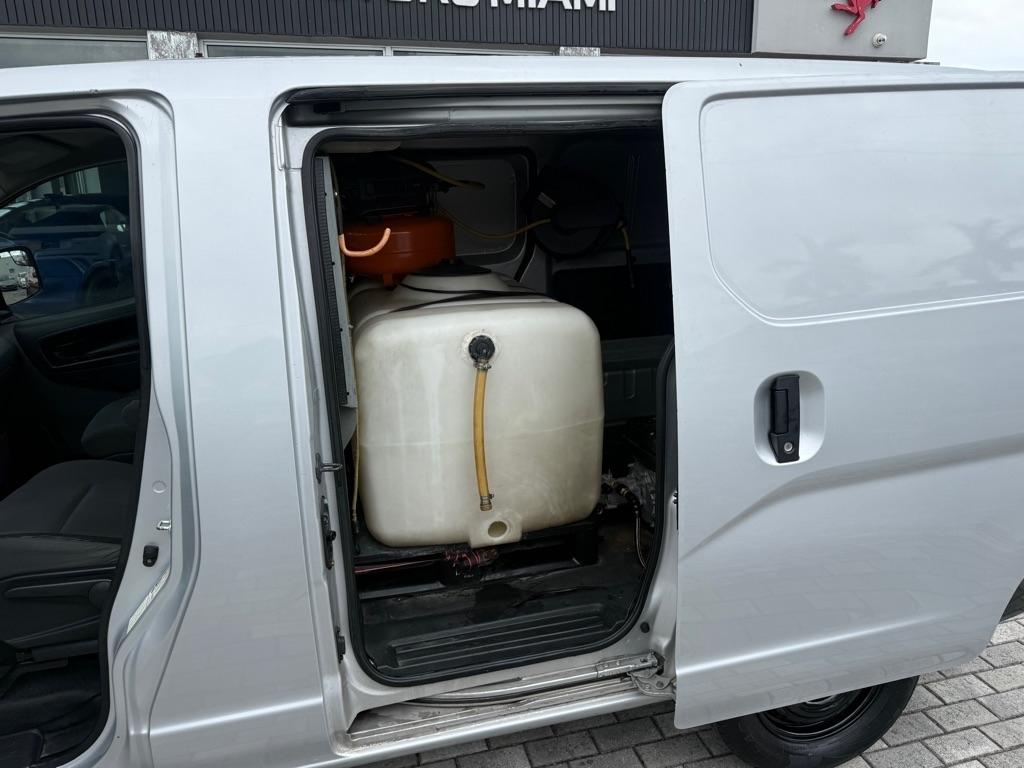 Nissan NV200 I4 SV 2015