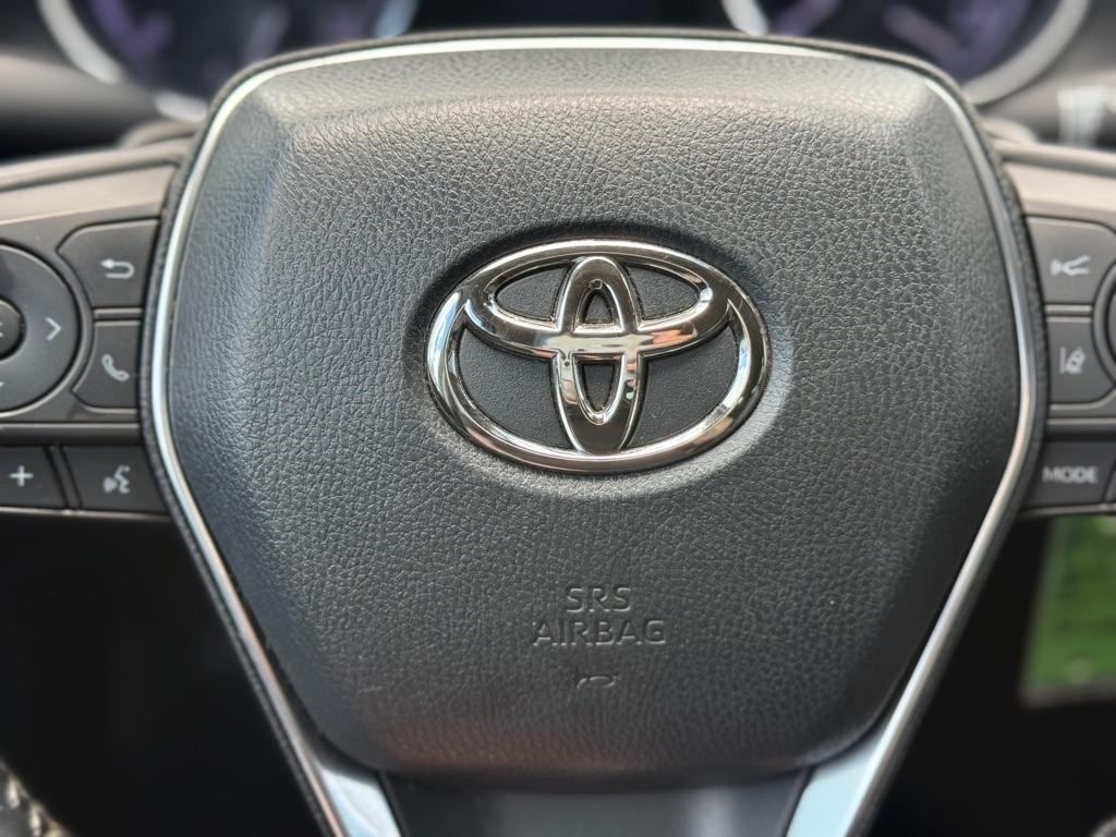 Toyota Camry XLE Auto (Natl) 2019