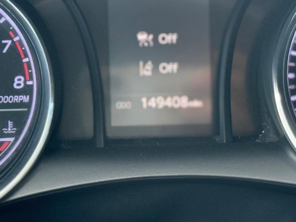 Toyota Camry XLE Auto (Natl) 2019