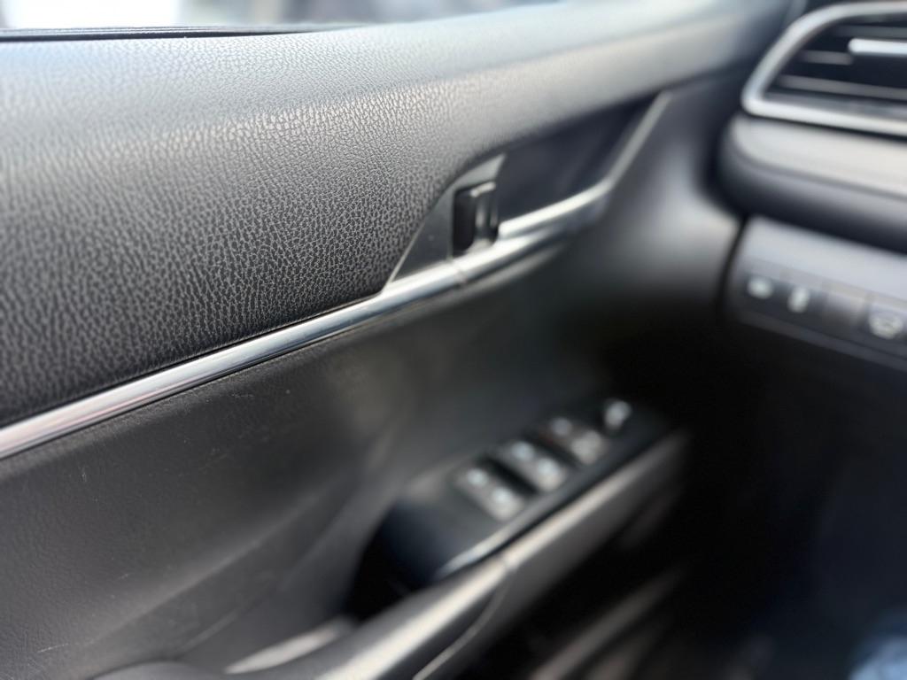 Toyota Camry XLE Auto (Natl) 2019