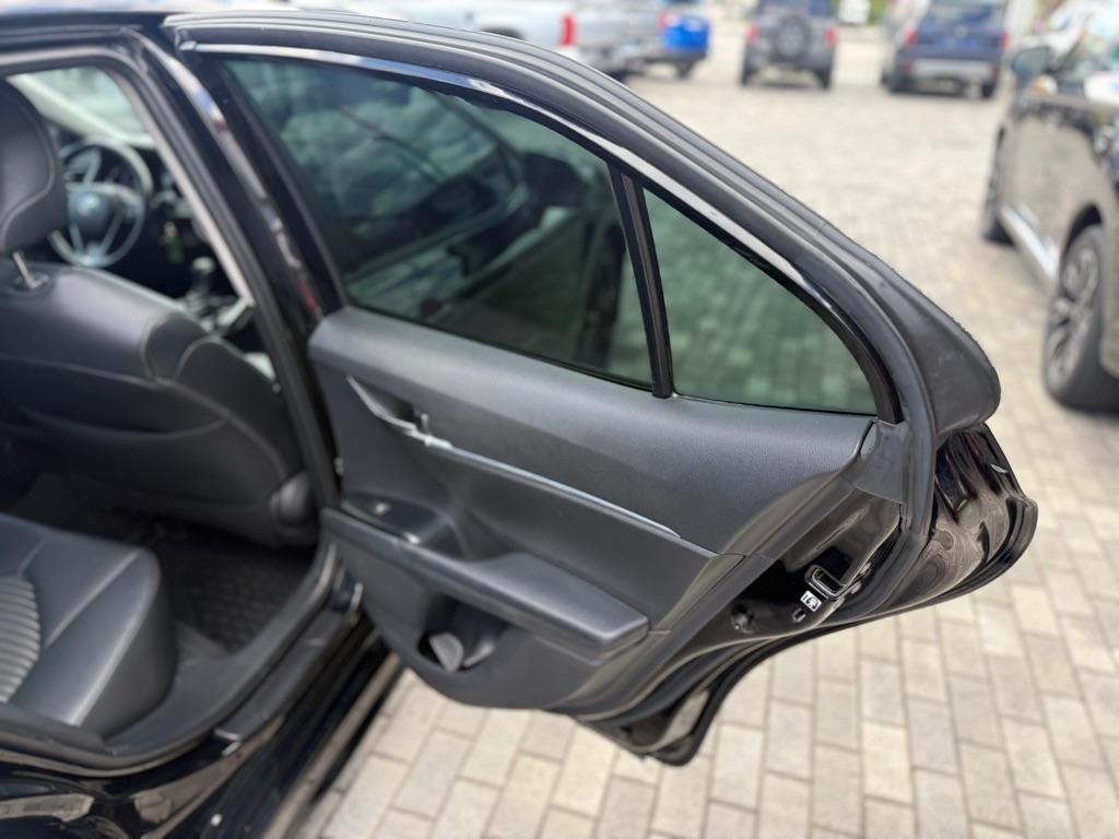 Toyota Camry XLE Auto (Natl) 2019