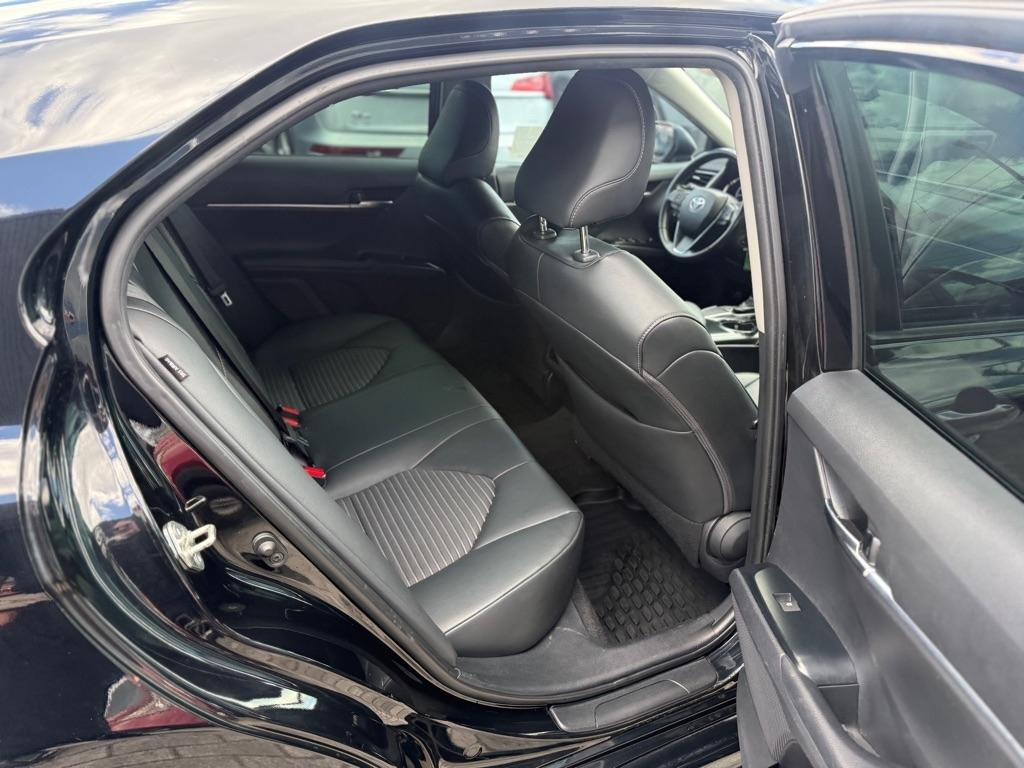 Toyota Camry XLE Auto (Natl) 2019