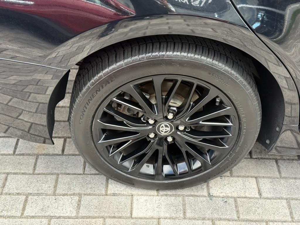 Toyota Camry XLE Auto (Natl) 2019