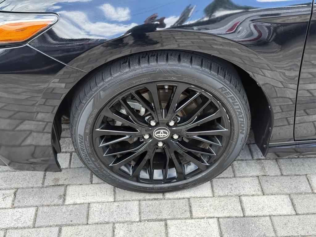 Toyota Camry XLE Auto (Natl) 2019