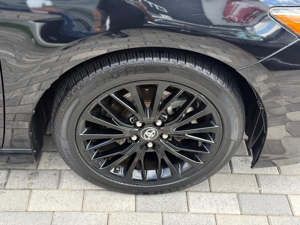Toyota Camry XLE Auto (Natl) 2019