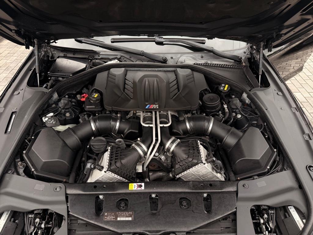 BMW M6 4dr Gran Cpe 2015