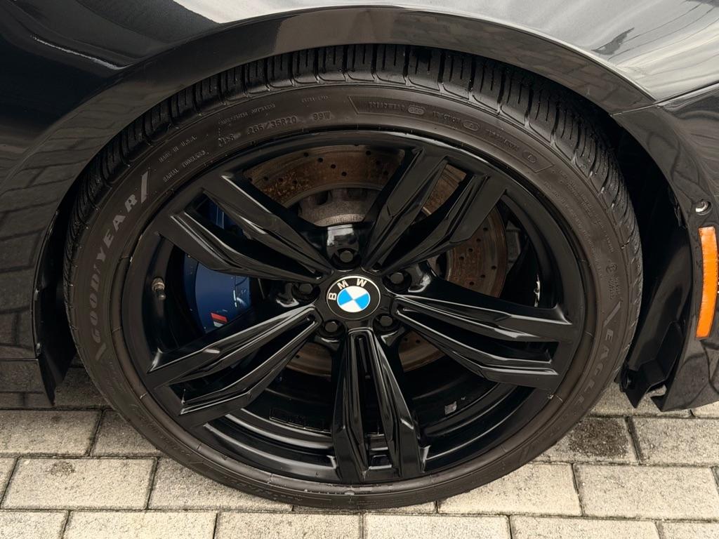 BMW M6 4dr Gran Cpe 2015