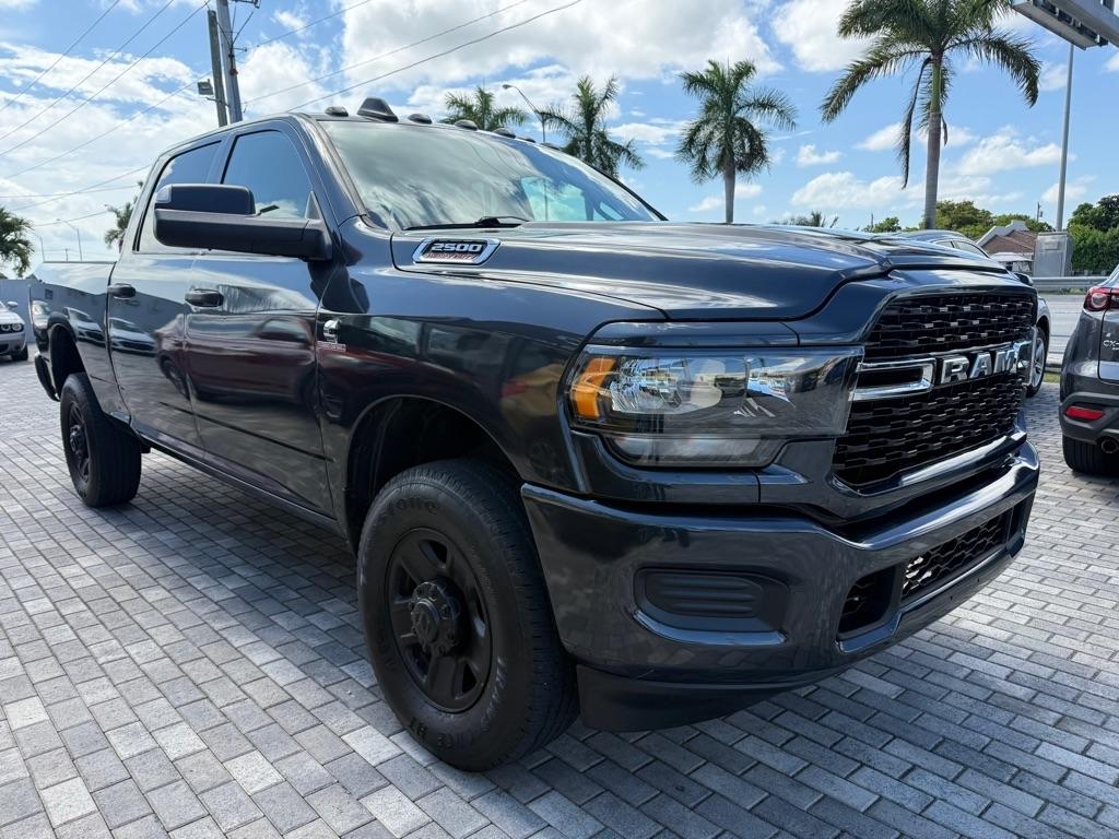 2020 RAM 2500 Tradesman 4x4 Crew Cab 6'4" Box