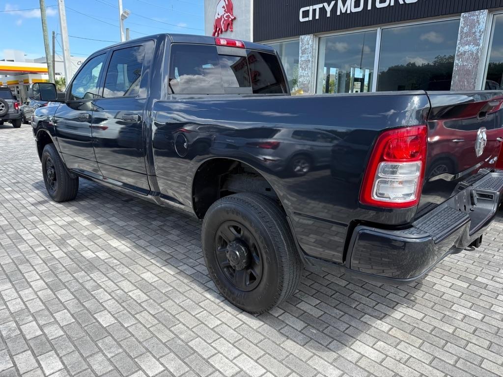 RAM 2500 Tradesman 4x4 Crew Cab 6'4" Box 2020