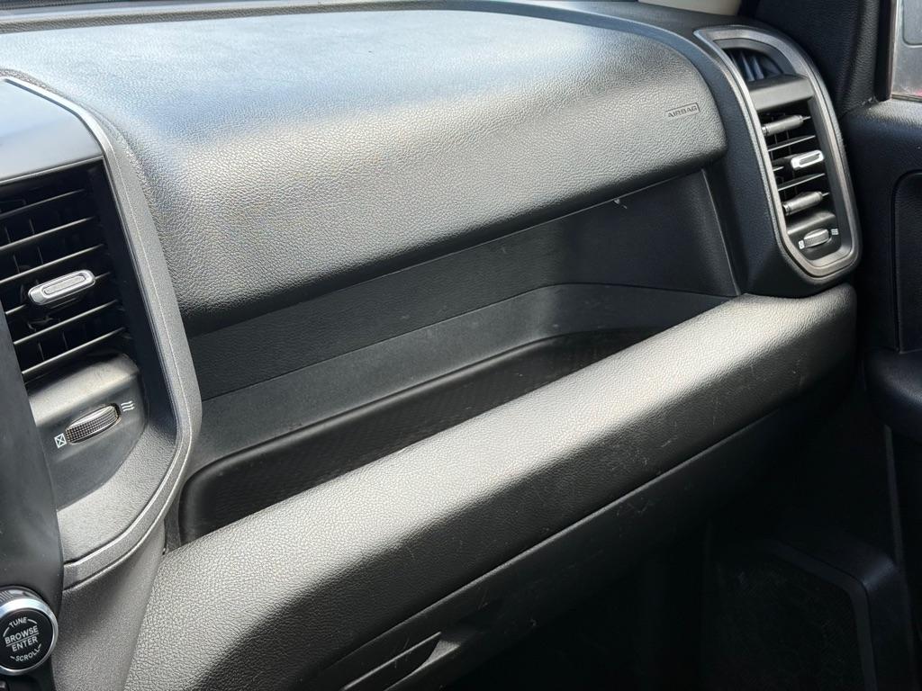 RAM 2500 Tradesman 4x4 Crew Cab 6'4" Box 2020