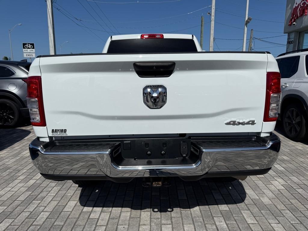 RAM 2500 Tradesman 4x4 Crew Cab 6'4" Box 2024