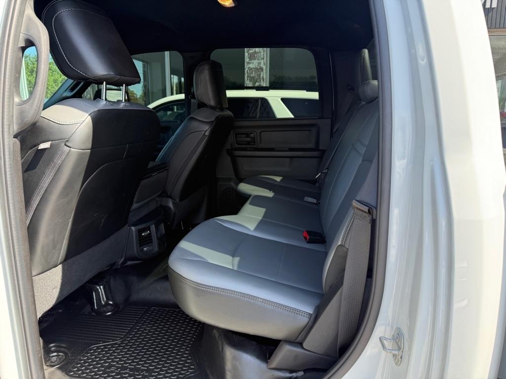 RAM 2500 Tradesman 4x4 Crew Cab 6'4" Box 2024