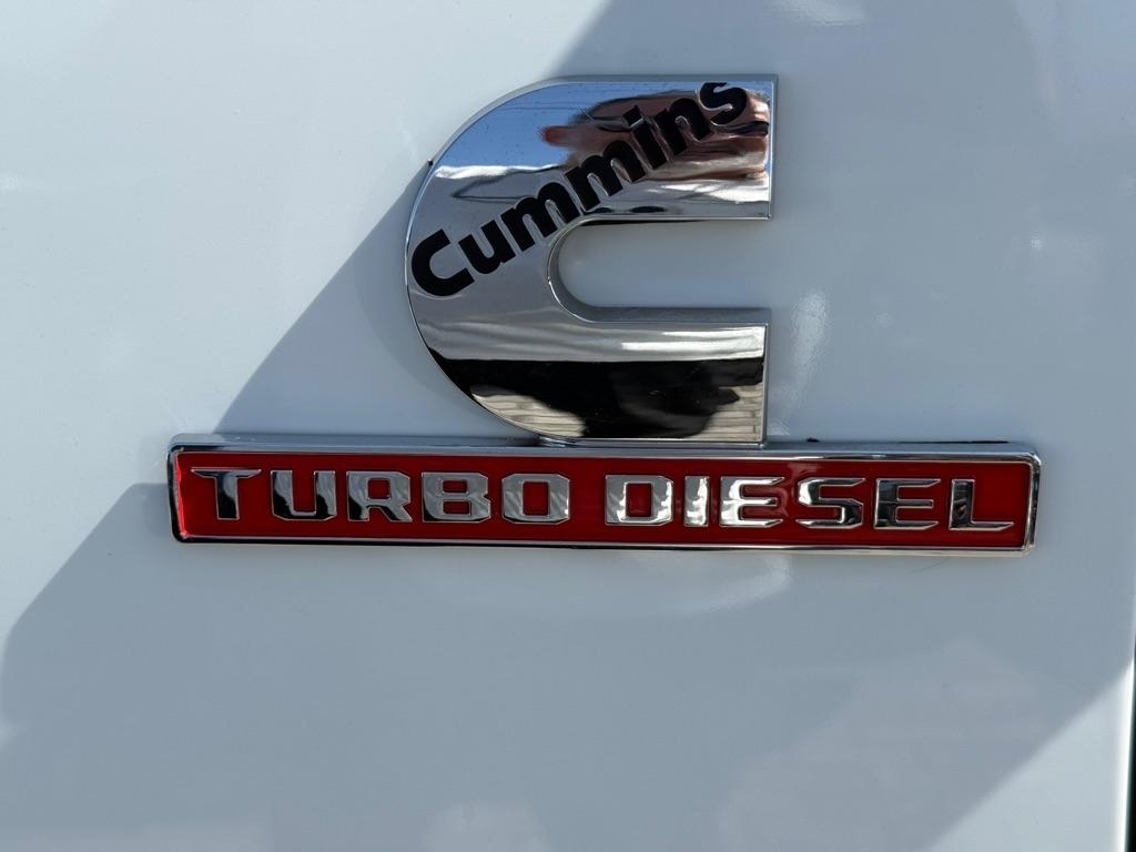 RAM 2500 Tradesman 4x4 Crew Cab 6'4" Box 2024