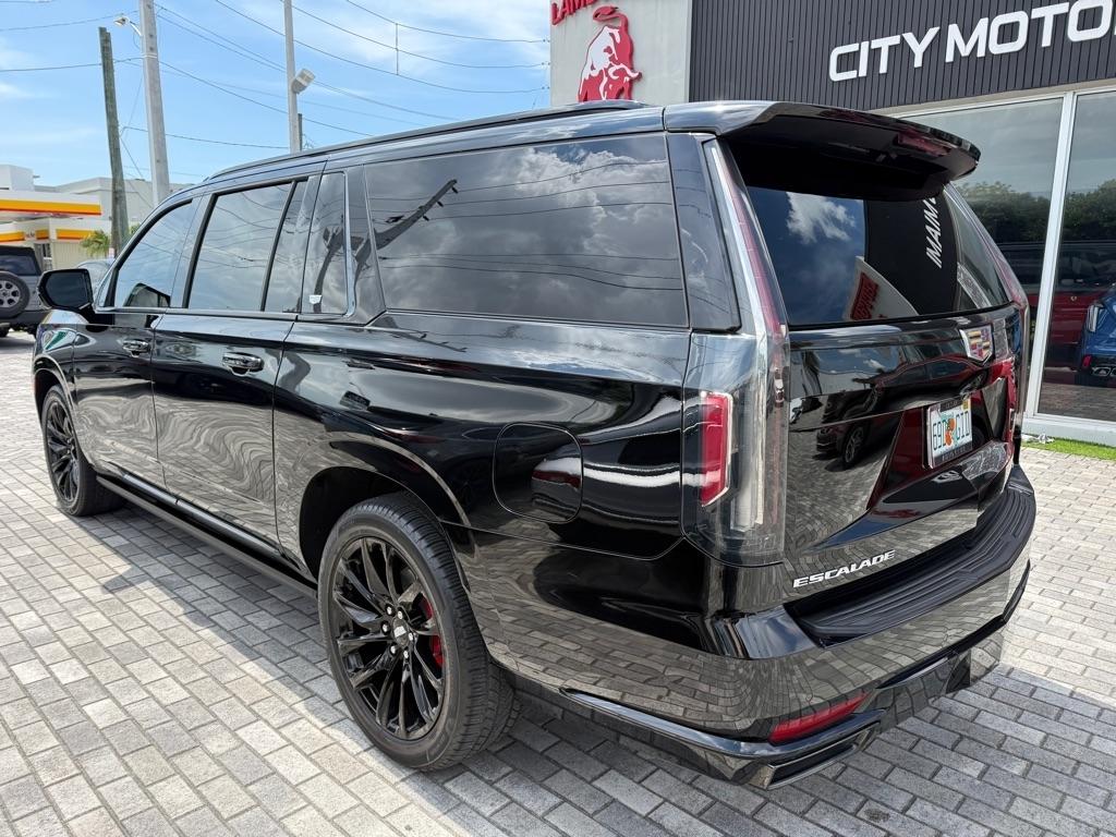 Cadillac Escalade ESV 4WD 4dr Sport 2022
