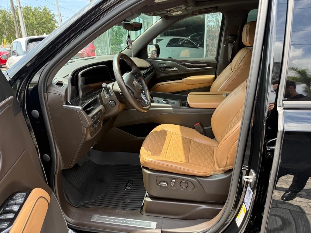 Cadillac Escalade ESV 4WD 4dr Sport 2022