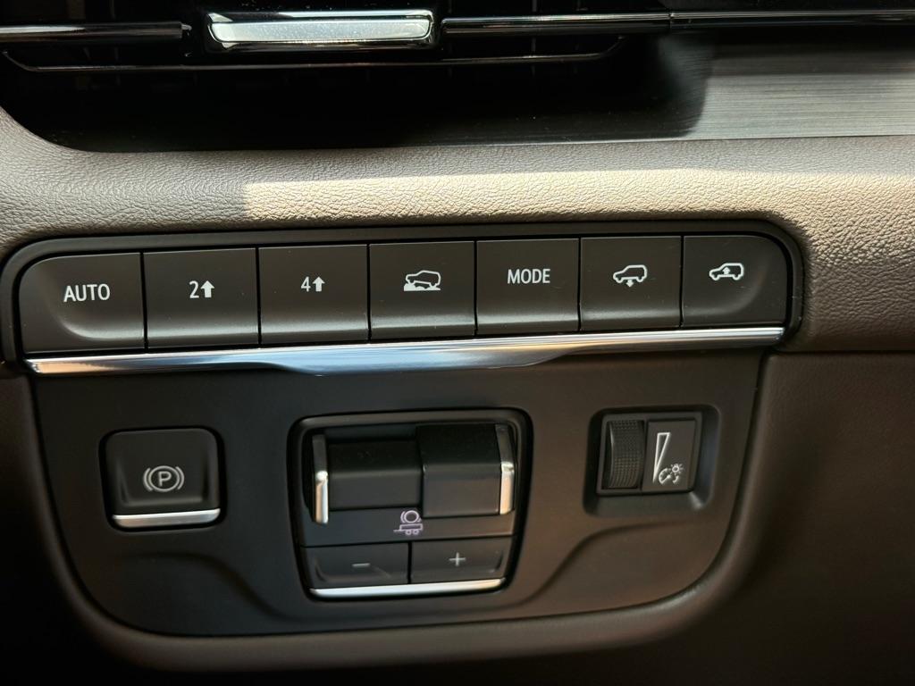 Cadillac Escalade ESV 4WD 4dr Sport 2022