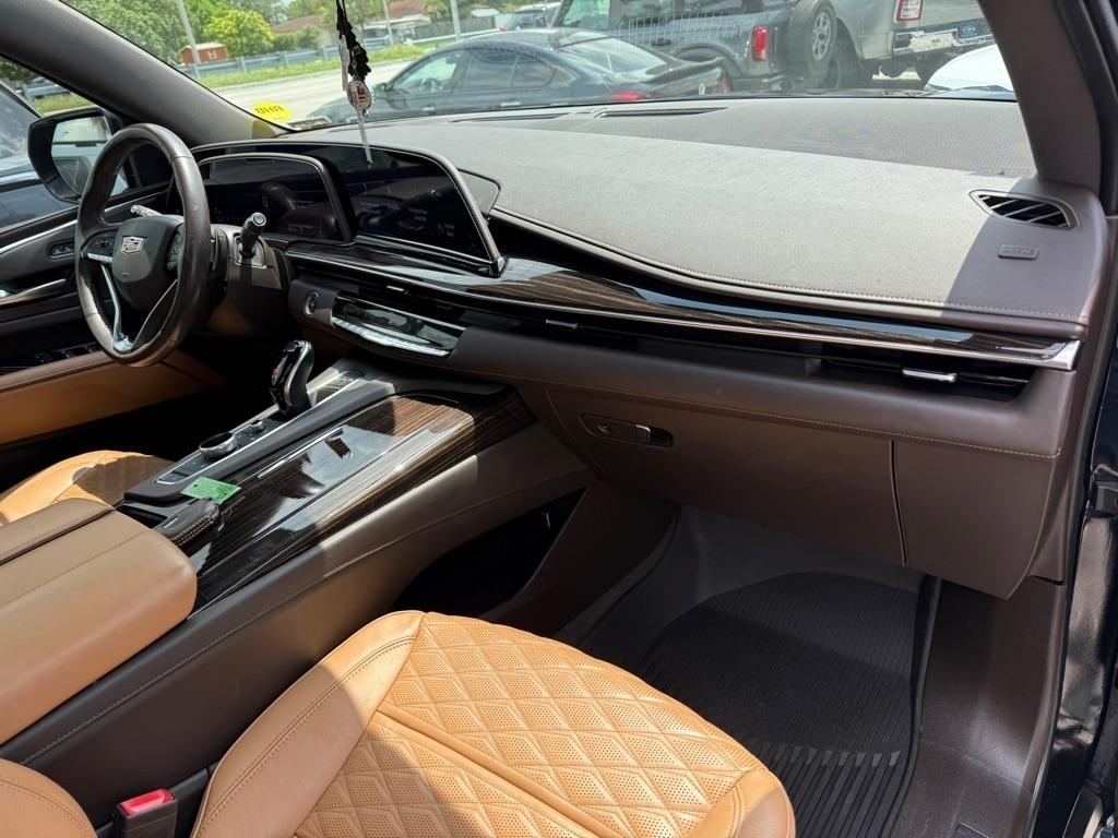 Cadillac Escalade ESV 4WD 4dr Sport 2022