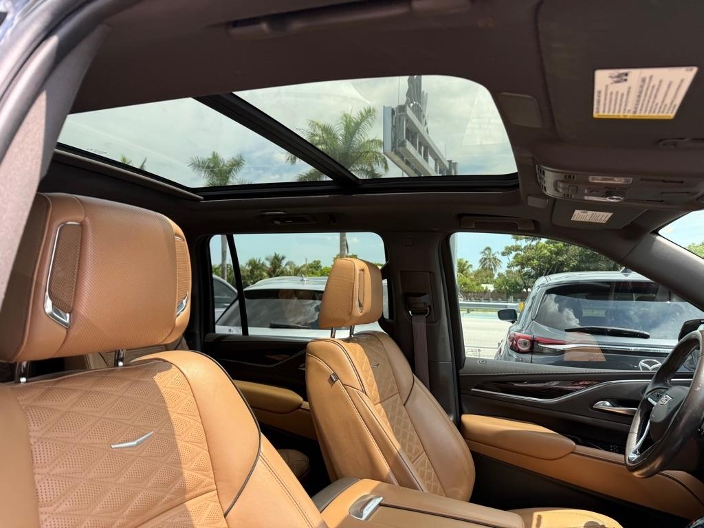 Cadillac Escalade ESV 4WD 4dr Sport 2022
