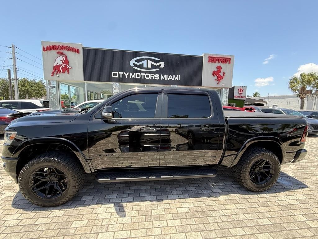 RAM 1500 Laramie 4x4 Crew Cab 5'7" Box 2022