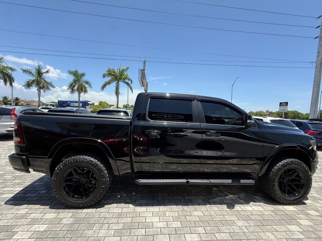 RAM 1500 Laramie 4x4 Crew Cab 5'7" Box 2022