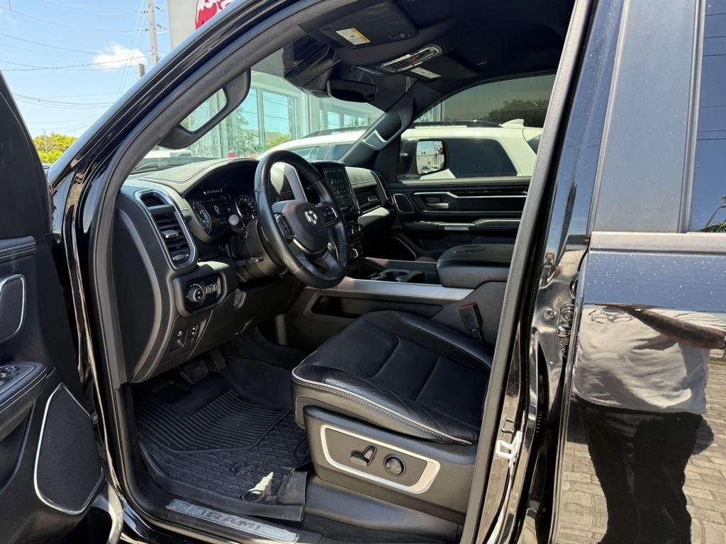 RAM 1500 Laramie 4x4 Crew Cab 5'7" Box 2022