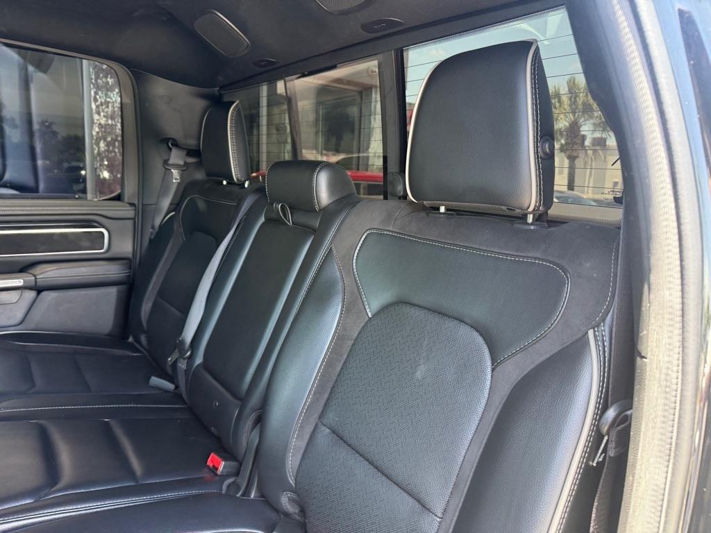 RAM 1500 Laramie 4x4 Crew Cab 5'7" Box 2022