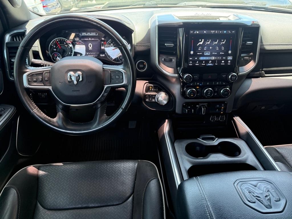 RAM 1500 Laramie 4x4 Crew Cab 5'7" Box 2022