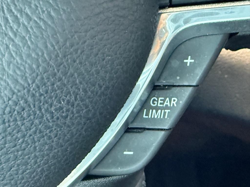 RAM 1500 Laramie 4x4 Crew Cab 5'7" Box 2022