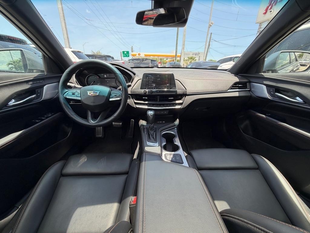 Cadillac CT4 4dr Sdn Sport 2025