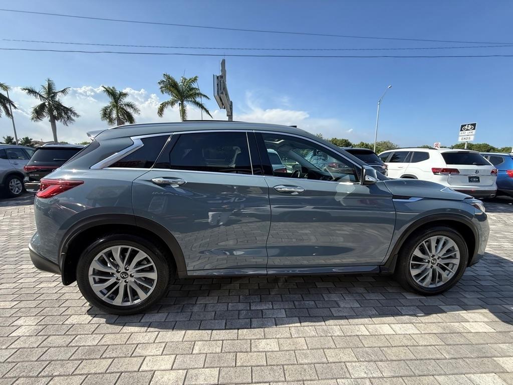 Infiniti QX50 LUXE AWD 2024